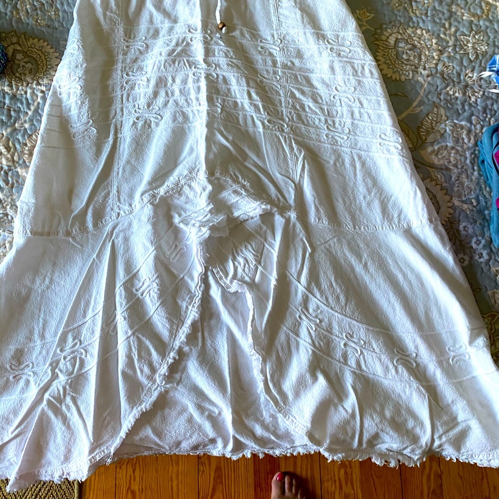 Beautiful flowy  summer white cotton skirt